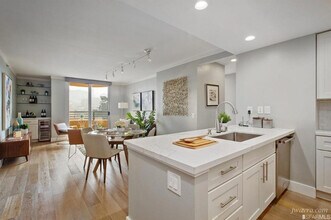 1701 Jackson St in San Francisco, CA - Building Photo - Building Photo