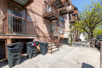 840 Bedford Ave in Brooklyn, NY - Building Photo - Building Photo