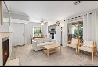 10331 Azuaga St in San Diego, CA - Building Photo - Building Photo
