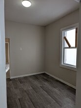 680 Aberdeen Ave in Winnipeg, MB - Building Photo - Building Photo