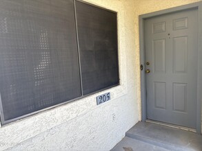 1222 W Baseline Rd in Tempe, AZ - Building Photo - Building Photo
