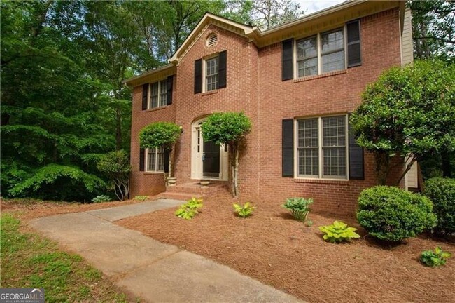 property at 1527 Brookcliff Cir
