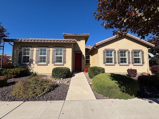 property at 986 Bella Rosa Dr