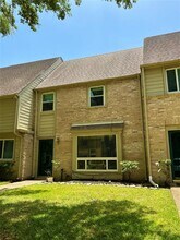 2146 Hazlitt Dr in Houston, TX - Building Photo - Building Photo
