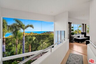 28177 Rey De Copas Ln in Malibu, CA - Building Photo - Building Photo