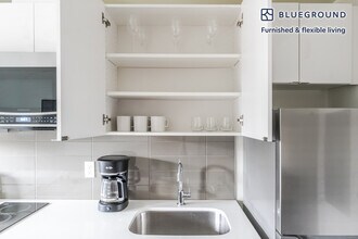 5001 Brooklyn Ave NE, Unit FL2-ID916 in Seattle, WA - Building Photo - Building Photo