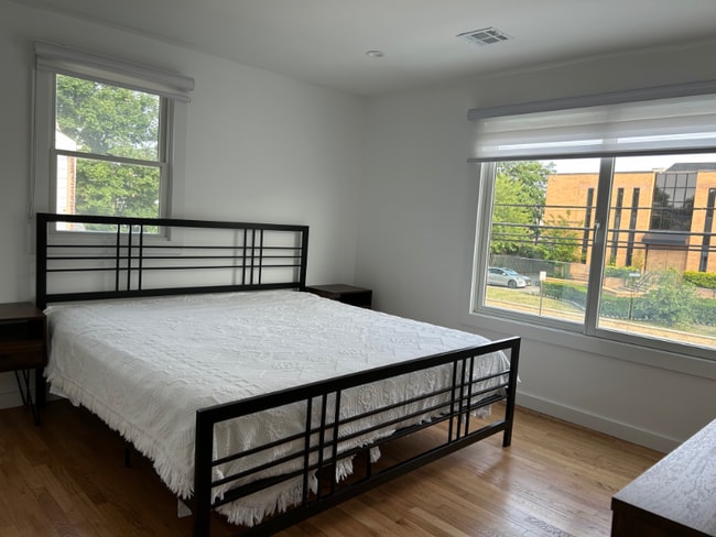 39 Cedar Ave in Long Branch, NJ - Foto de edificio - Building Photo