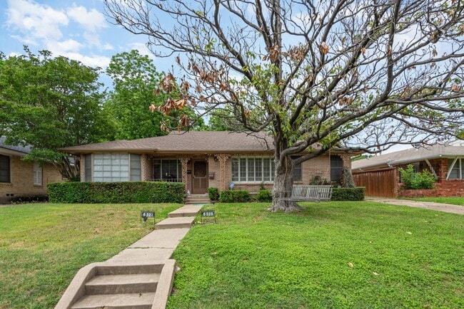 6525 E Mockingbird Ln
