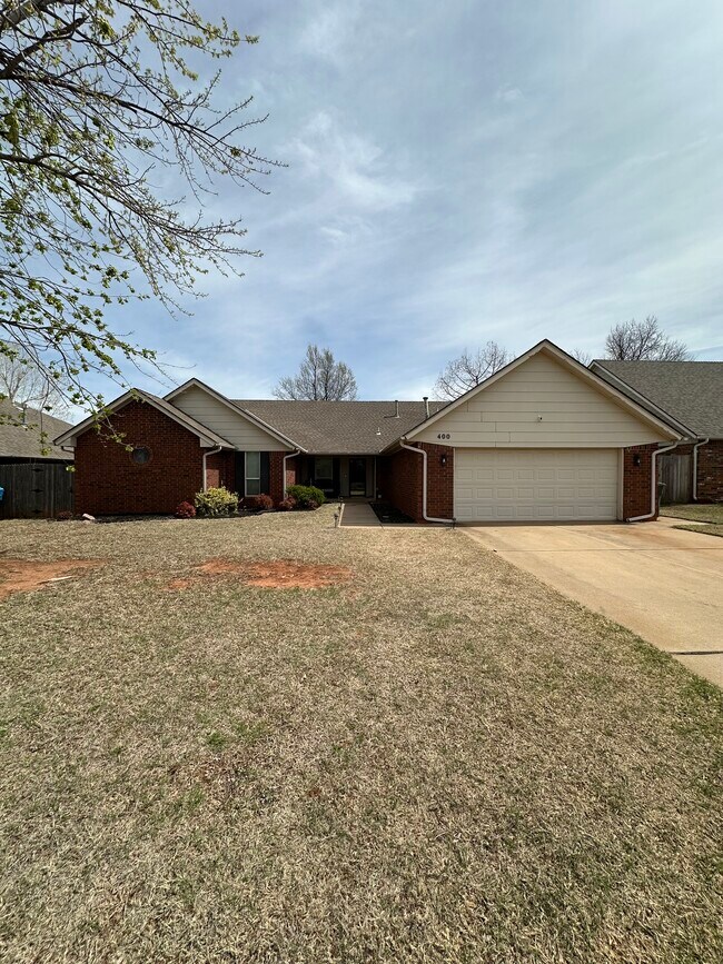 400 Albany Dr in Edmond, OK - Building Photo - Building Photo