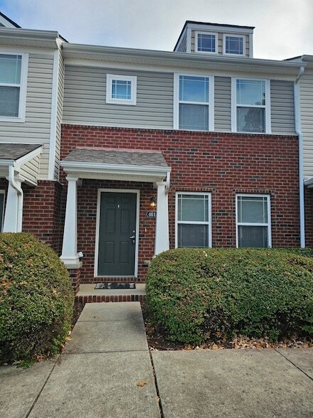 4014 Currant Ct in Spring Hill, TN - Foto de edificio