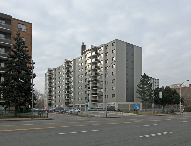 2283 Eglinton Avenue Apartments
