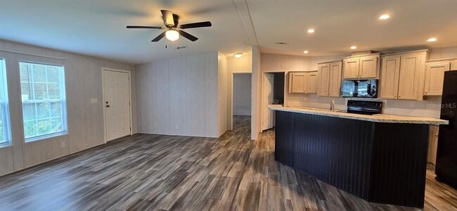 18944 3rd Ave in Clermont, FL - Foto de edificio - Building Photo