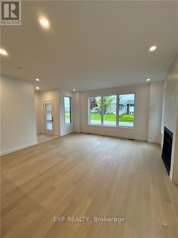 1352 Louis Ln in Ottawa, ON - Building Photo - Building Photo