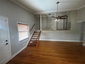 8601 Rue Chateaux Dr in Seminole, FL - Building Photo - Building Photo