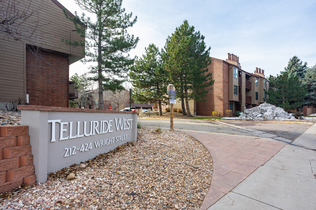 Telluride West Condominiums in Lakewood, CO - Building Photo - Building Photo