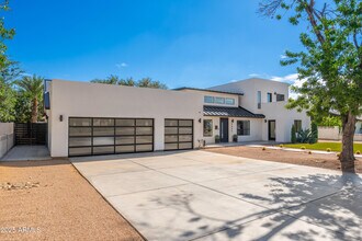 4421 E Earll Dr in Phoenix, AZ - Building Photo - Building Photo