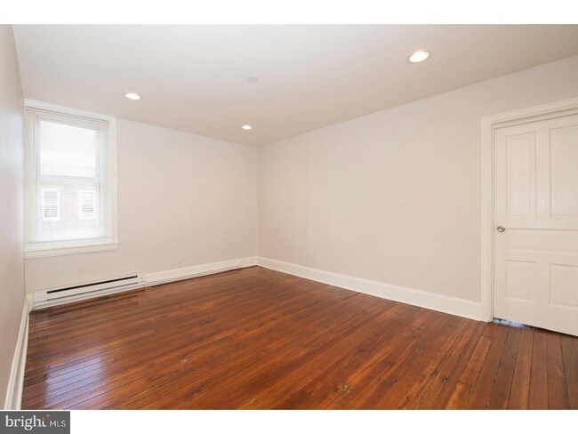 1900 S 18th St-Unit -3 in Philadelphia, PA - Foto de edificio - Building Photo