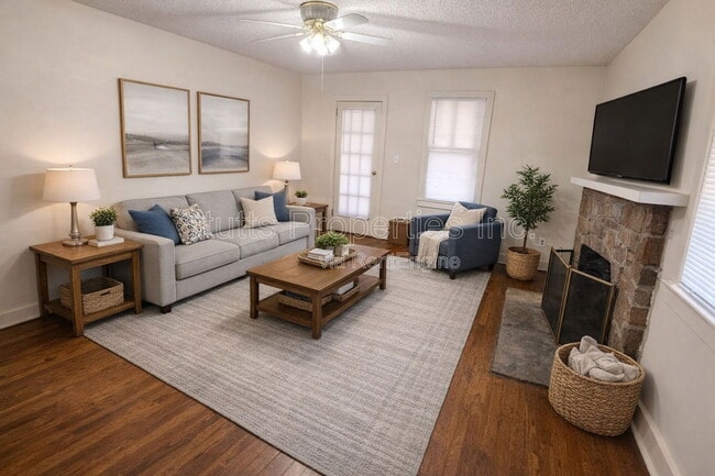 903 E 8th St in Tuscumbia, AL - Building Photo - Building Photo