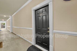 4854 Eisenhower Ave in Alexandria, VA - Building Photo - Building Photo