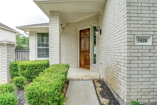 5818 Pebble Bank Ln in Houston, TX - Building Photo - Building Photo