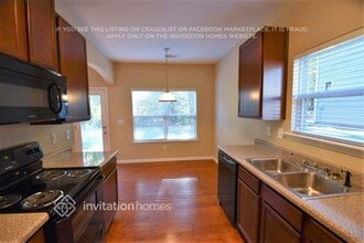 864 Lobdale Falls Dr in Lawrenceville, GA - Foto de edificio - Building Photo