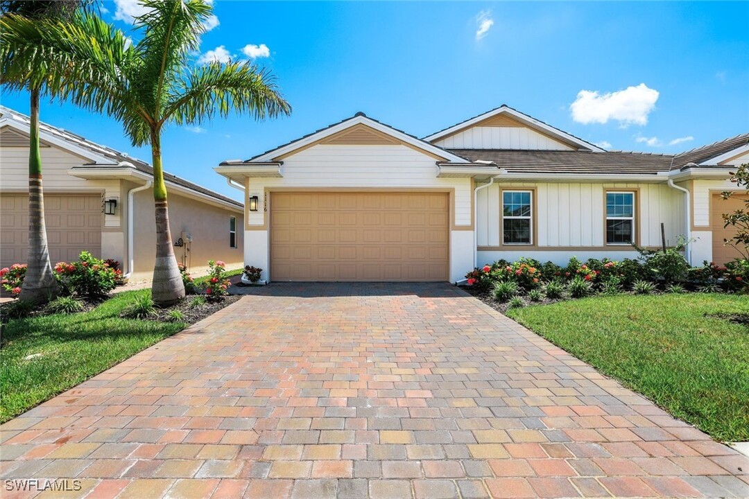 1116 Rolling Brk Ln in Naples, FL - Building Photo