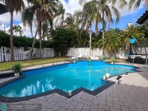 10141 SW 3rd St in Plantation, FL - Building Photo - Building Photo