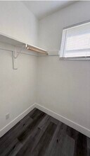 275 NE 173rd St in North Miami Beach, FL - Building Photo - Building Photo