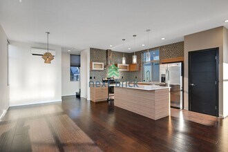 6544 24th Ave NW in Seattle, WA - Building Photo - Building Photo