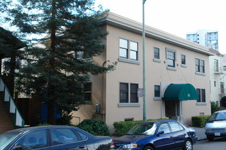 85 Glen Ave in Oakland, CA - Foto de edificio - Building Photo