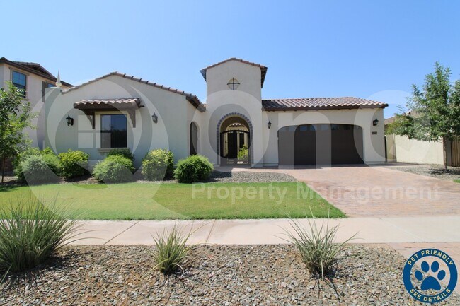 3847 E Mead Dr