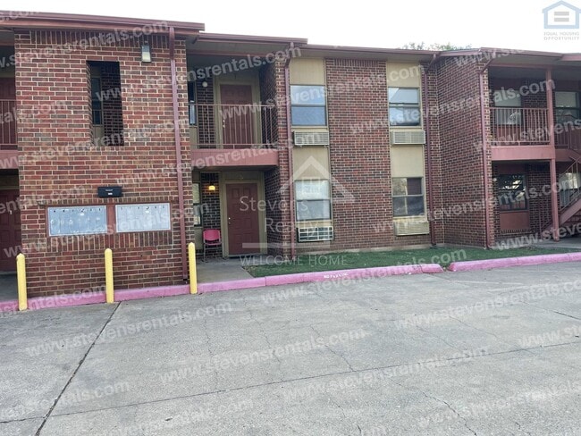 1912 SW D Ave in Lawton, OK - Building Photo - Building Photo