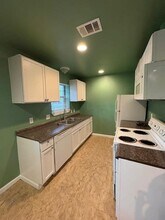 606 Guadalimar St in Lockhart, TX - Building Photo - Building Photo