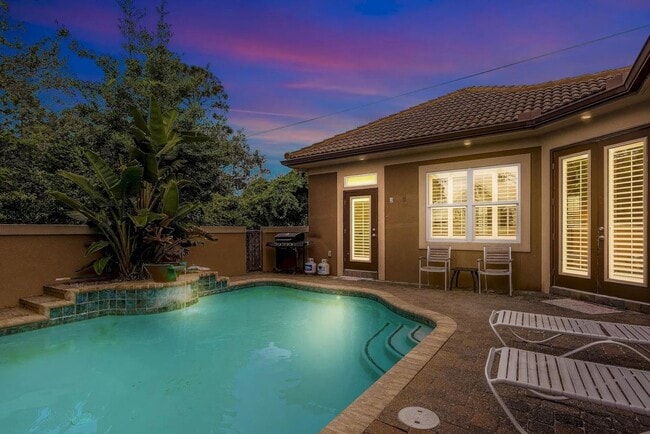 110 Tranquility Ln