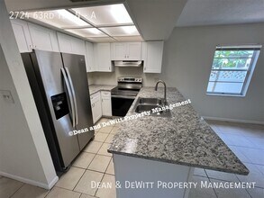 2724 63rd Terrace N in St. Petersburg, FL - Foto de edificio - Building Photo