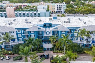 250 NE 3rd Ave in Delray Beach, FL - Building Photo