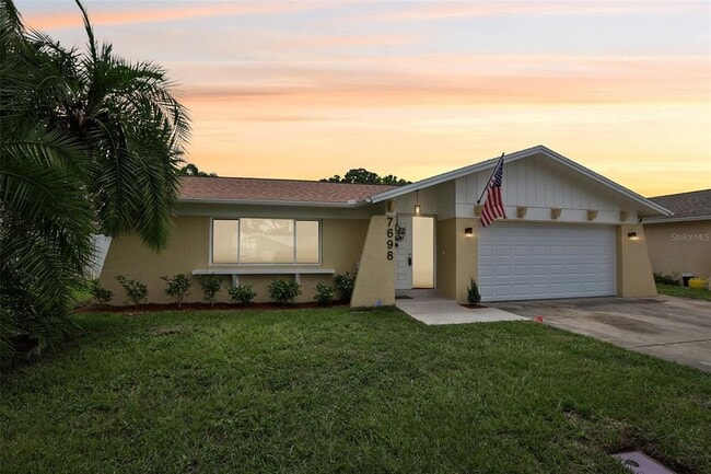 7698 Cardiff Ct N
