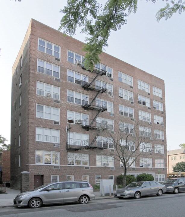 5619 14th Ave in Brooklyn, NY - Foto de edificio