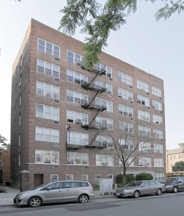 5619 14th Ave in Brooklyn, NY - Building Photo