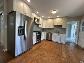 1920 E Peachtree Dr in Arlington Heights, IL - Foto de edificio - Building Photo