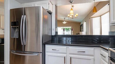 318 W Sandra Ter in Phoenix, AZ - Foto de edificio - Building Photo