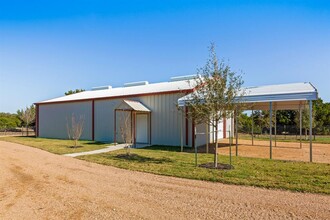 2100 CR 200 in Liberty Hill, TX - Building Photo - Building Photo