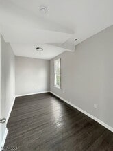 94 Hopkins Pl in Irvington, NJ - Building Photo - Building Photo