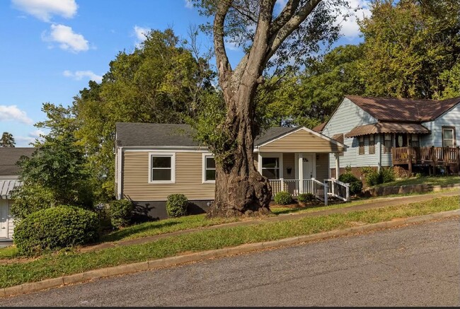 1404 32nd Street Ensley in Birmingham, AL - Foto de edificio - Building Photo