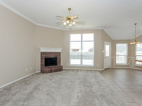 4504 Emerald Leaf Dr in Mansfield, TX - Building Photo - Building Photo