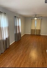 6521 Redgate Cir in Catonsville, MD - Building Photo - Building Photo