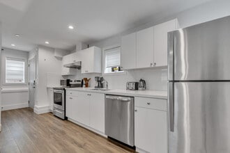 443 E 55th Ave in Vancouver, BC - Building Photo - Building Photo