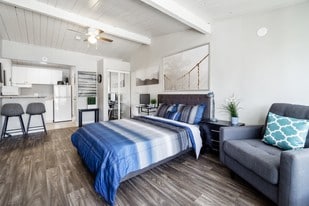 Vista Oaks - IMMEDIATE MOVE IN