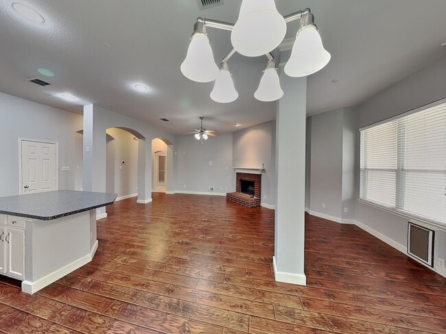 5920 Paloma Blanca Dr in Fort Worth, TX - Building Photo - Building Photo