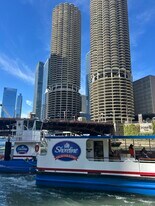 300 N State St, Unit River North Unit 5617 in Chicago, IL - Building Photo